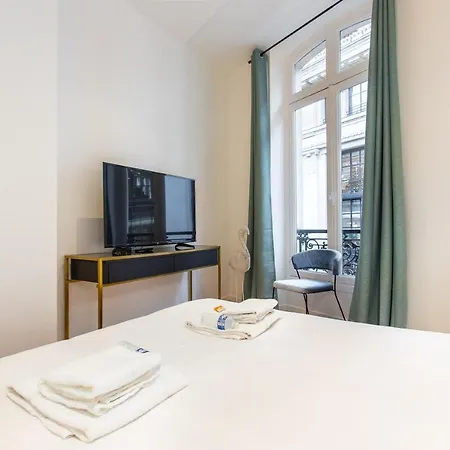 Luxury On The Champs-Elysees, Heart Of Paris Exterior photo